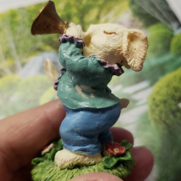 Two (2) Most adorable Enesco bunnies - Picture 2 of 12